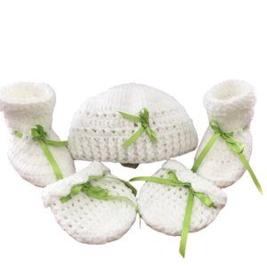 Baby White Crochet Set - Infant Hat Booties Mitte